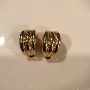 Givenchy Chic Gold plated Earrings